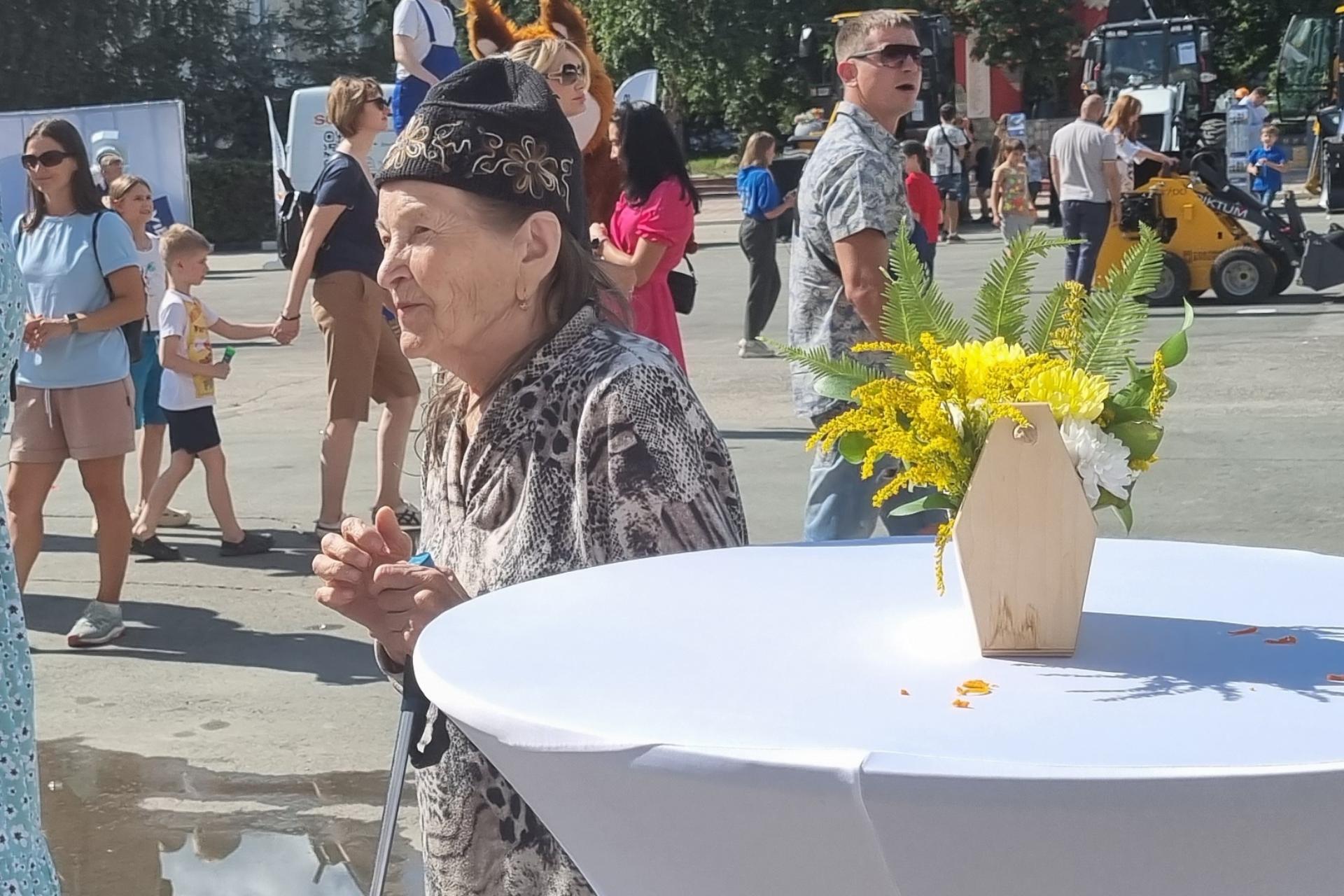 НАДО БЛАГОДАРНО НАНИМАТЬ?..