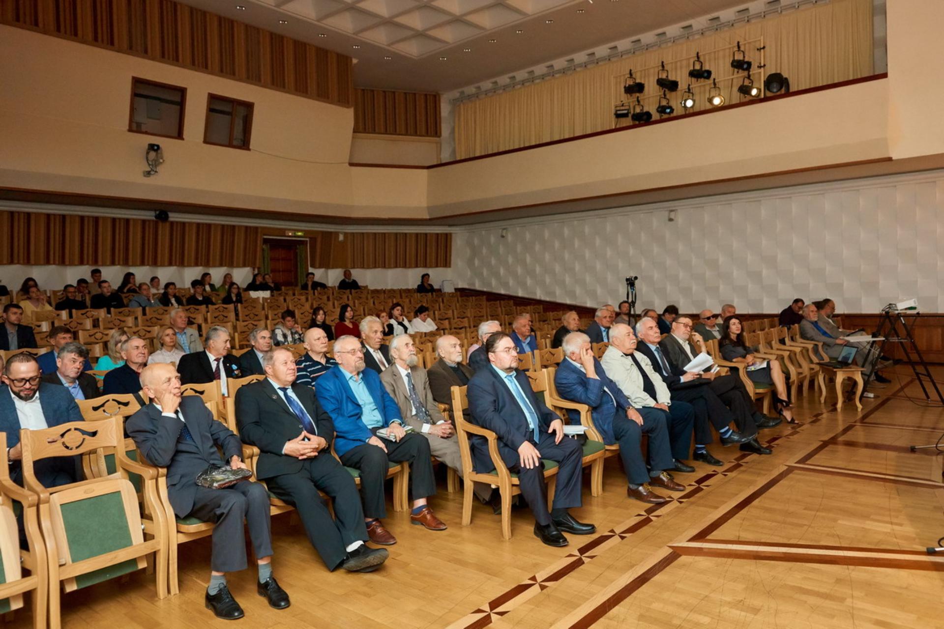 БЫЛ ТАКОЙ ВЕК…