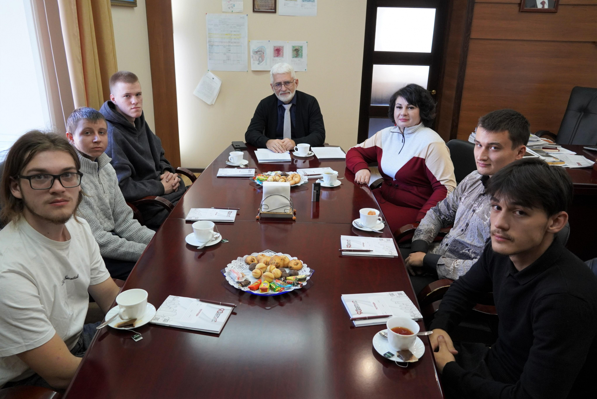 ЧЕСТНАЯ КАРЬЕРА: СЛЕДУЙТЕ ЗА ФАКЕЛОМ