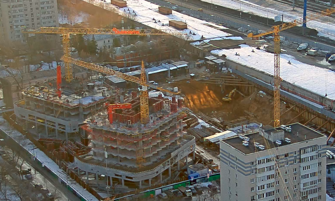 В БОРЬБЕ ЗА МОСКОВСКИЕ ДЕНЬГИ