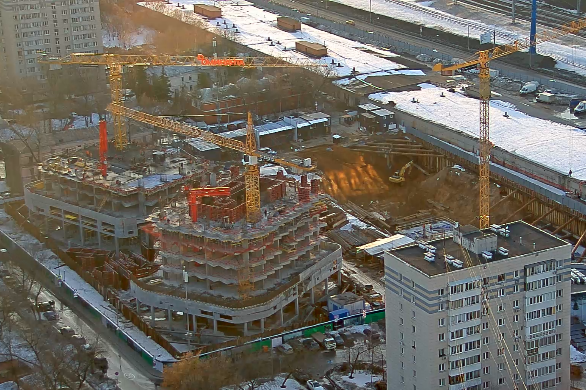 В БОРЬБЕ ЗА МОСКОВСКИЕ ДЕНЬГИ